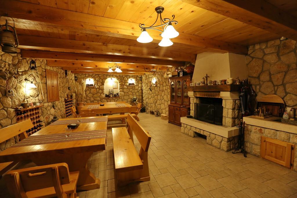 Apartments Villa Residenca Novi Vinodolski Zimmer foto