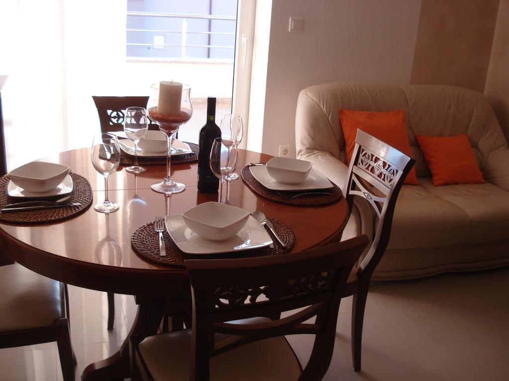 Apartments Villa Residenca Novi Vinodolski Zimmer foto