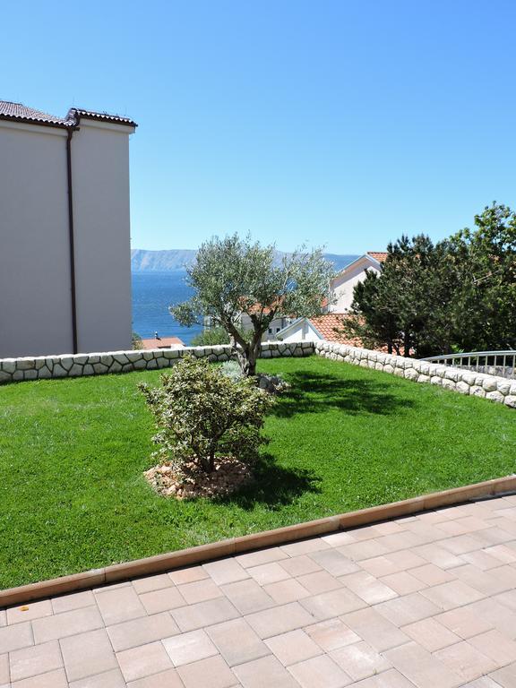Apartments Villa Residenca Novi Vinodolski Exterior foto